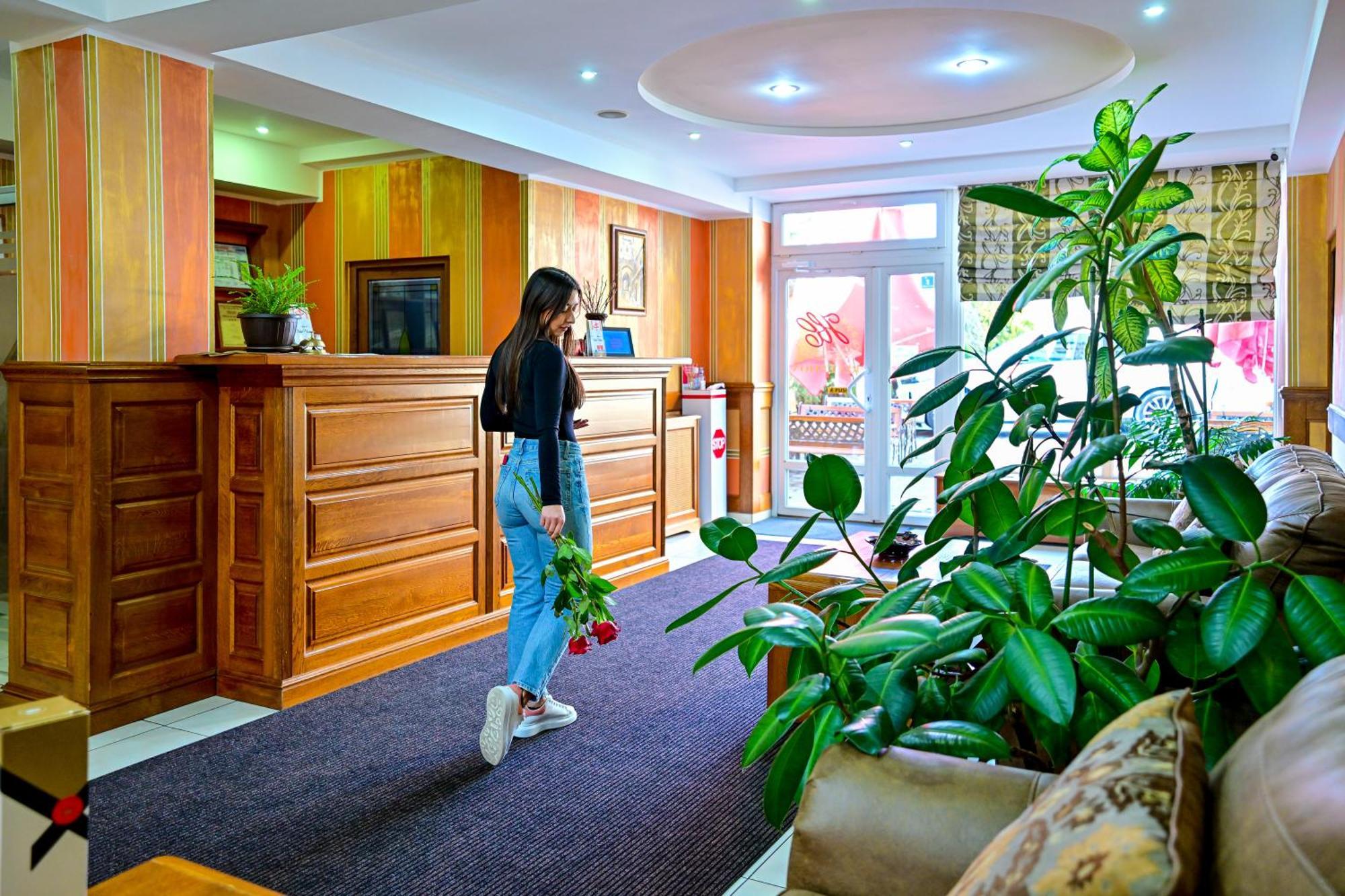 Hotel Class Hermannstadt Екстер'єр фото