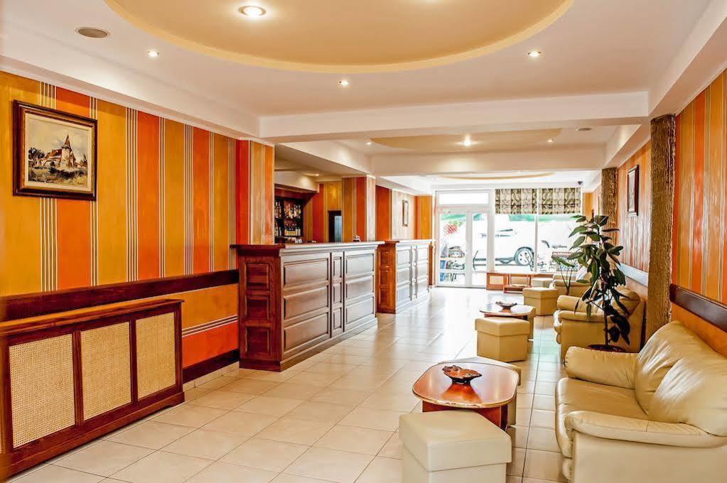 Hotel Class Hermannstadt Екстер'єр фото